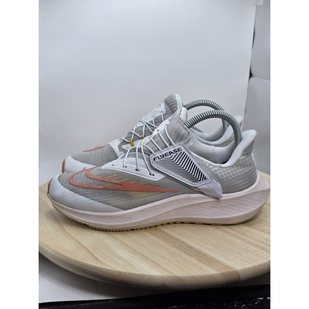 Women's Size 8 - Nike Pegasus FlyEase Easy On/Off Road Running Shoes